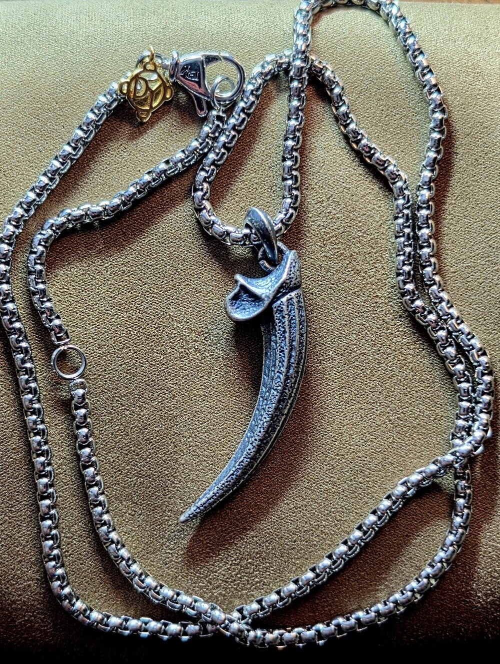 David Yurman Sterling Silver Claw Amulet On A 22" Box Chain Necklace - Silver